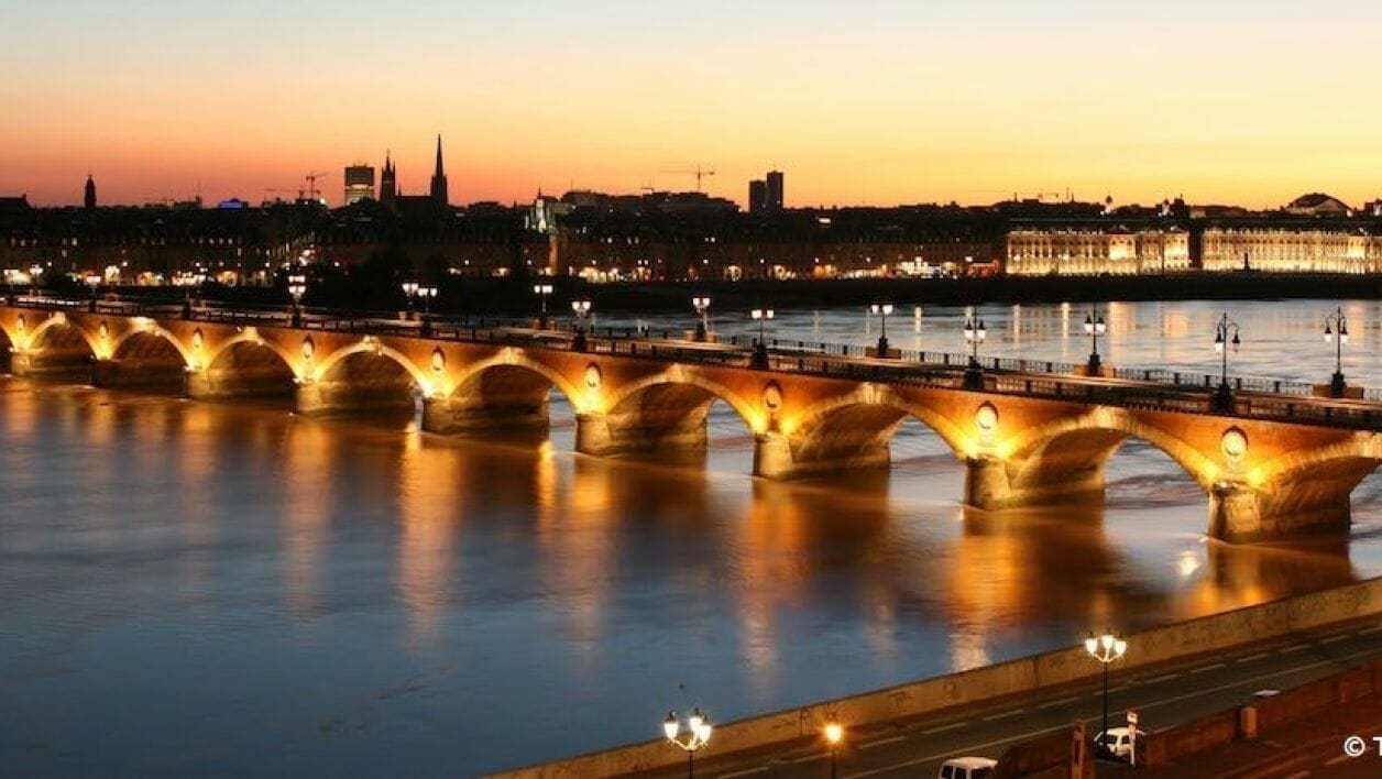 Bdx pont de pierre Zèbre stratégie - viticulteurs